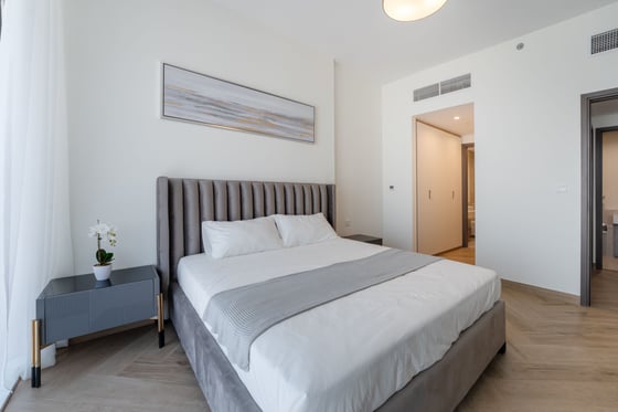 Contemporary apartment with balcony in central Wasl1 community, picture 8