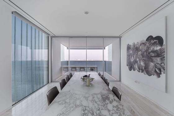 Ultra Luxurious Penthouse with Infinite Sea Views, picture 6