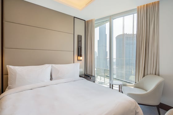 Modern &amp; Stylish Apartment with Burj Khalifa Views in Downtown Dubai, picture 11