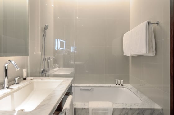 Modern &amp; Stylish Apartment with Burj Khalifa Views in Downtown Dubai, picture 13
