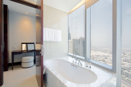 Modern &amp; Stylish Apartment with Burj Khalifa Views in Downtown Dubai, picture 10
