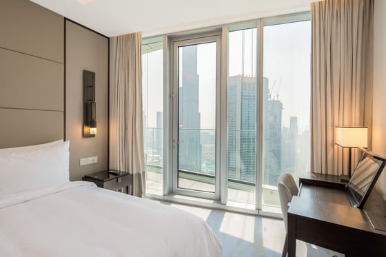 Modern &amp; Stylish Apartment with Burj Khalifa Views in Downtown Dubai, picture 8