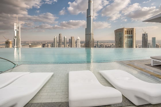 Modern &amp; Stylish Apartment with Burj Khalifa Views in Downtown Dubai, picture 18
