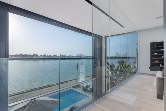 Amazing Luxury Garden Homes Villa on Palm Jumeirah with Spectacular Views, picture 1
