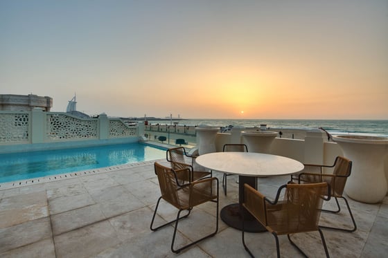 Custom-built, Beachfront Luxury Villa in Umm Suqeim, picture 35