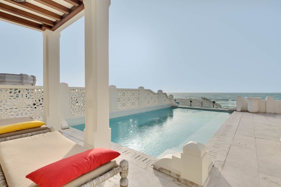 Custom-built, Beachfront Luxury Villa in Umm Suqeim, picture 28