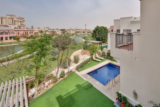 Vacant Luxury Villa With Lake Views, picture 13