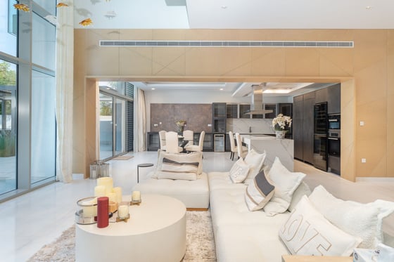 Fully Upgraded Luxury Villa in Mohammed Bin Rashid City, picture 2