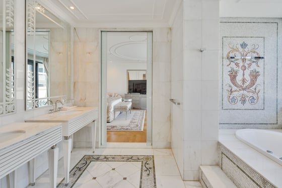 Luxurious Duplex Penthouse in Palazzo Versace, picture 21
