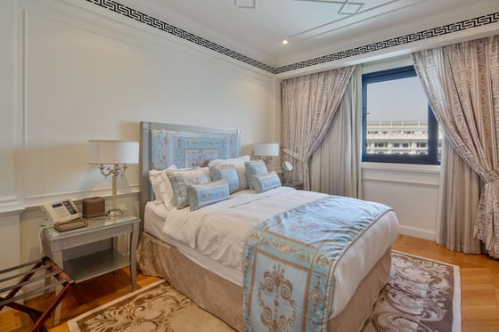 Luxurious Duplex Penthouse in Palazzo Versace, picture 17