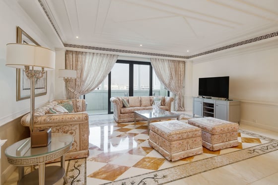 Luxurious Duplex Penthouse in Palazzo Versace, picture 2
