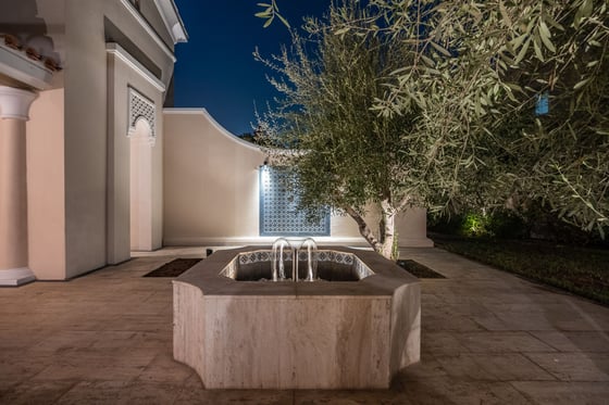 Exquisitely Bespoke Luxury Villa in Arabian Ranches, picture 46