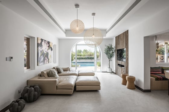 Exquisitely Bespoke Luxury Villa in Arabian Ranches, picture 11