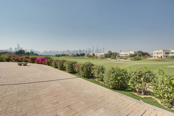 V Sector Grand Villa in Emirates Hills, picture 5