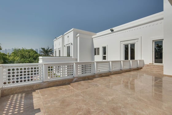 V Sector Grand Villa in Emirates Hills, picture 14