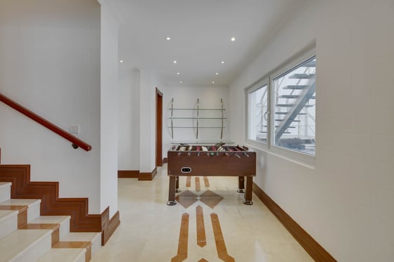 V Sector Grand Villa in Emirates Hills, picture 37