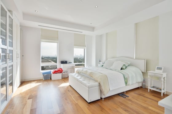 Stylish Luxury Apartment in Prominent DIFC Residence, picture 10