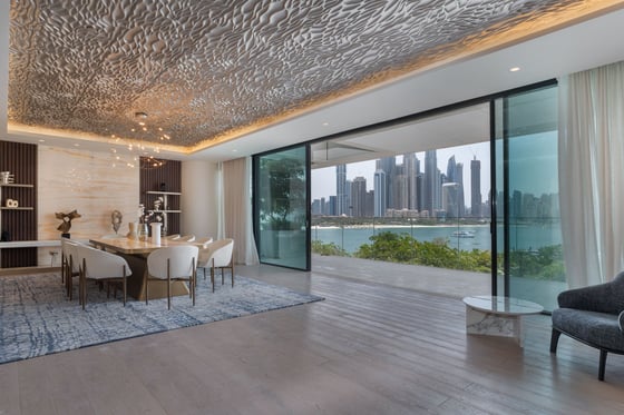 Ultra-Luxury Waterfront Penthouse on Palm Jumeirah, picture 24