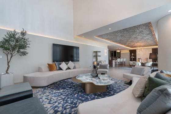 Ultra-Luxury Waterfront Penthouse on Palm Jumeirah, picture 4