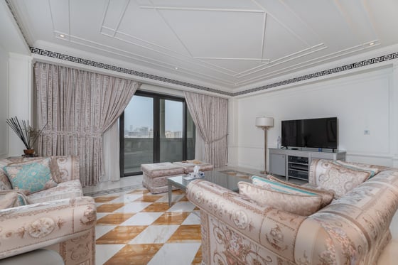 Designer Luxury Penthouse Apartment in Culture Village, picture 3