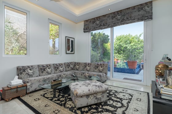 Custom-built Luxury Villa with Incredible Views in Jumeirah Golf Estates, picture 11