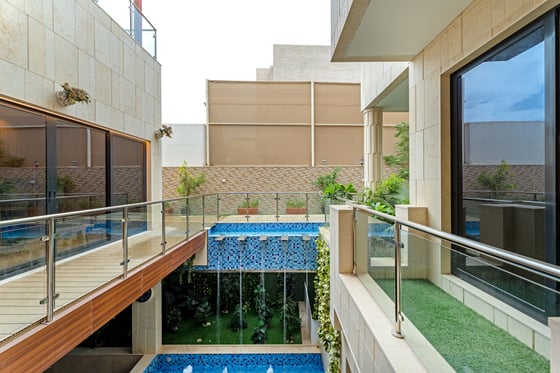 Vacant on Transfer | Luxury Beachfront Villa with Epic Entertainment Space on Pearl Jumeirah, picture 22
