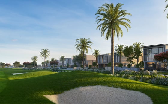 Luxury 6 bed Villa Backing Community Park, picture 3