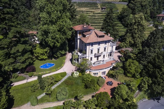 Prestigious Historical Villa with Lake View, picture 4