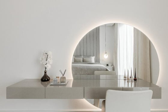 Fully Upgraded Luxury Apartment, picture 5