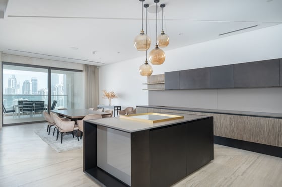 Luxury Corner Penthouse in Stunning Business Bay Residence, picture 11