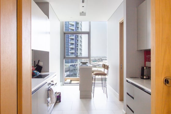 Ready to Move-In Luxury Apartment in Business Bay Hotel Residence, picture 2