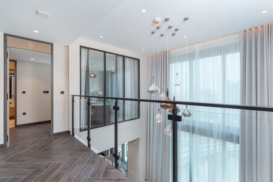 Luxury Simplex with Balcony in Exclusive One Za’abeel Residence, picture 1