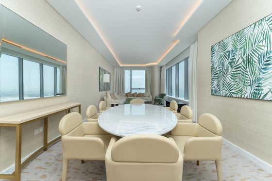 World Class Luxury Apartment in Five-star Palm Jumeirah Tower, picture 1