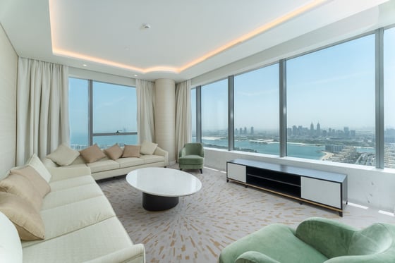 World Class Luxury Apartment in Five-star Palm Jumeirah Tower, picture 1