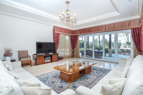 Ultra Luxury Family Villa in Emirates Hills, picture 2