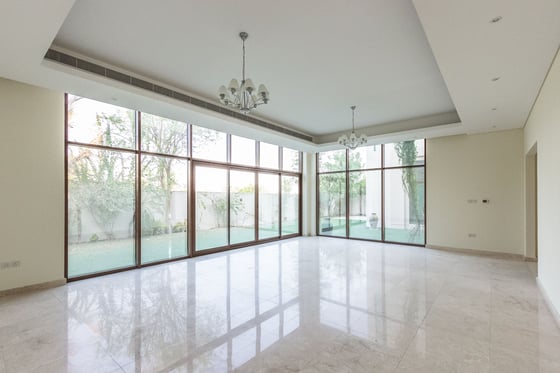 Vacant Well Maintained Villa Gated Community, picture 3