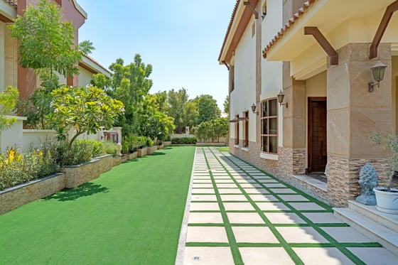 Bespoke Luxury Mansion Villa in Jumeirah Islands, picture 24