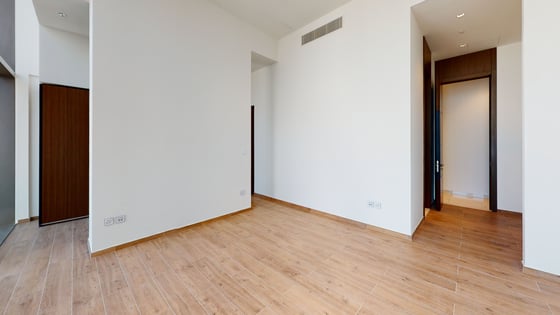 Exclusive Full Floor Luxury Waterfront Apartment in Dubai Marina, picture 10