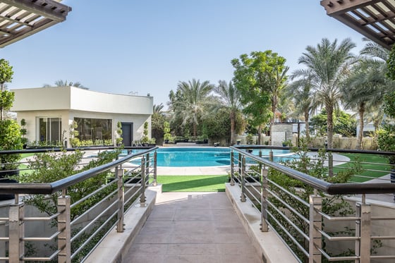 Extraordinary Extended Luxury Villa with Pool in Emirates Hills, picture 29