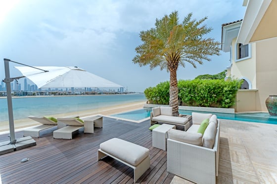 Stunning Beachfront Villa with Pool on Palm Jumeirah, picture 29