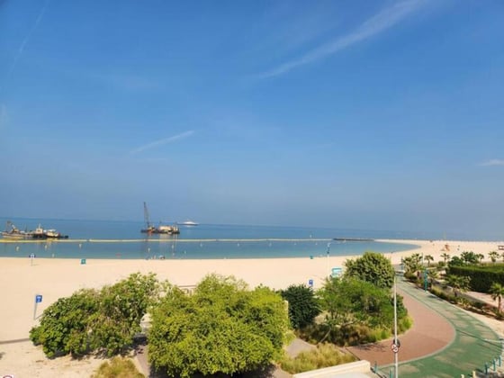 Vast Beachfront Compound with Renovation Potential in Jumeirah, picture 25