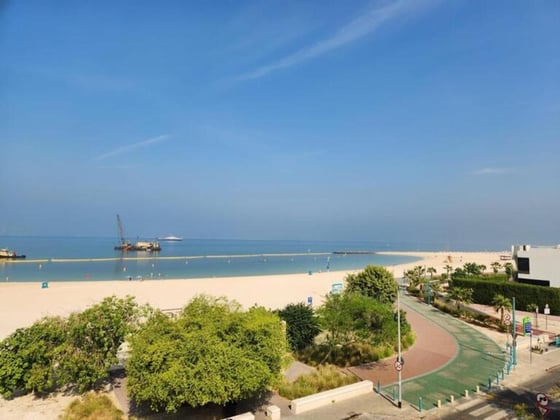 Vast Beachfront Compound with Renovation Potential in Jumeirah, picture 28