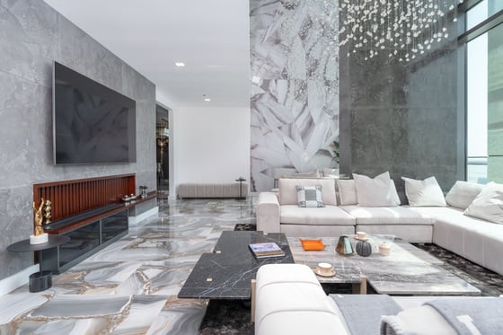 Luxury Triplex Penthouse Apartment in Downtown Dubai, picture 5
