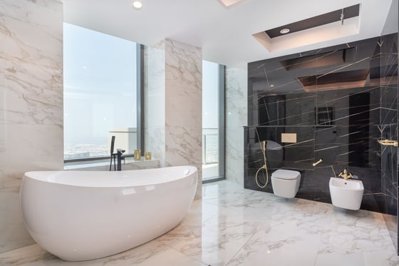 Luxury Triplex Penthouse Apartment in Downtown Dubai, picture 21