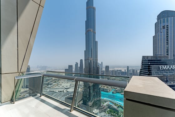Luxury Triplex Penthouse Apartment in Downtown Dubai, picture 24