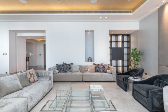 Full Floor Luxury Apartment in Downtown Dubai, picture 3