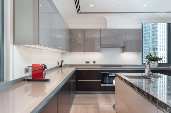 Full Floor Luxury Apartment in Downtown Dubai, picture 14
