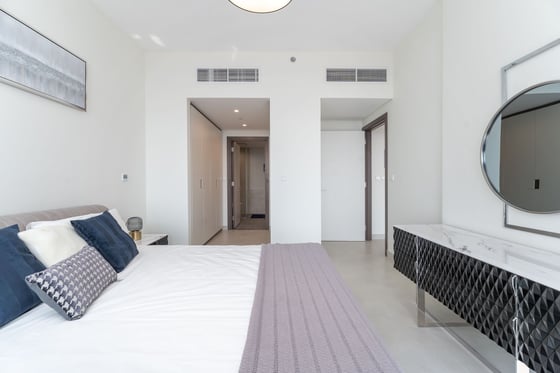 UAE Residence Visa Opportunity | Luxury Apt for Sale, picture 25