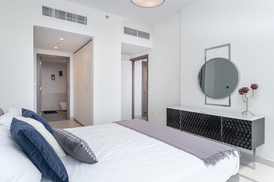 Luxury D1 layout apartment overlooking Zabeel Park in Wasl1 residence, picture 25