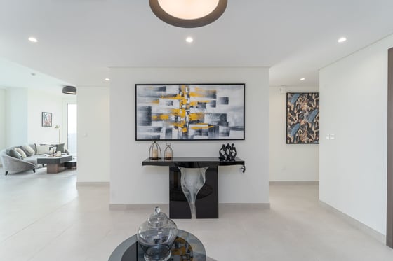 Luxury Apt for families in Wasl1 overlooking Zabeel Park and City Skyline, picture 11